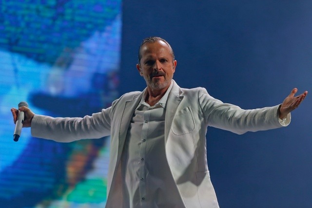 Miguel Bosé sobre emplazamiento a Michelle Bachelet: 