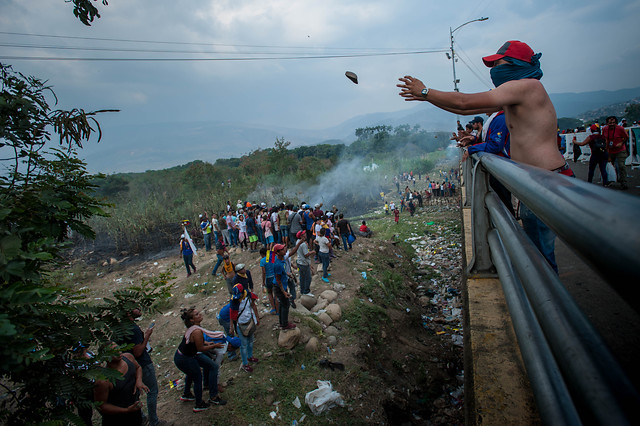 Minuto a minuto: Todas las informaciones sobre el segundo día de tensión en Venezuela