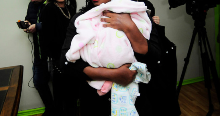 La historia de la haitiana que fue detenida e internada en un psiquiátrico: Le quitaron a su bebé de 6 meses