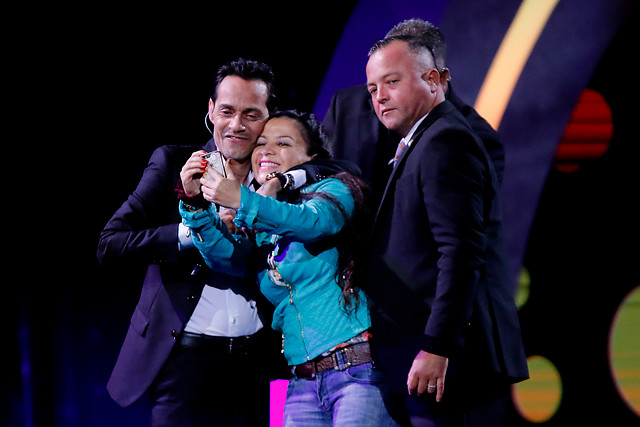 La Quinta baila mientras otros reclaman por mal sonido: Así va el concierto de Marc Anthony en Viña 2019