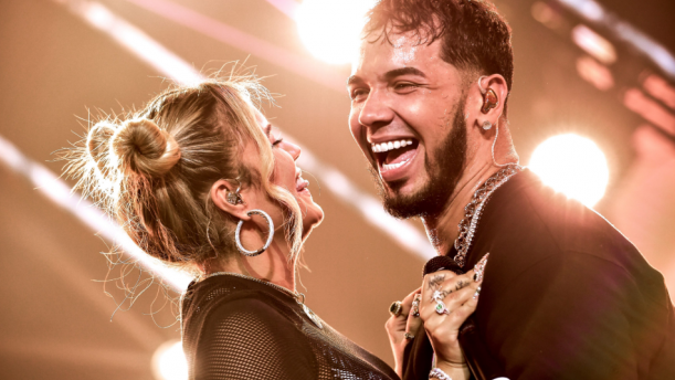 Karol G y Anuel AA se comprometen tras cuatro meses de noviazgo