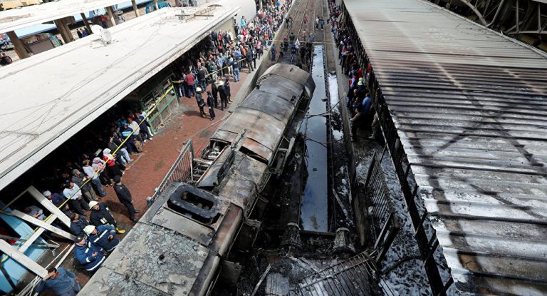 Gigantesca explosión de ferrocarril deja 20 muertos y más de 40 heridos en El Cairo