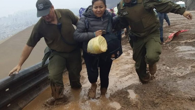 Meteorología explica por qué no advirtió que llovería tanto en Iquique