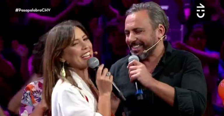 Lucía López y Marcos Llunas sorprendieron con romántico dúo musical en Pasapalabra