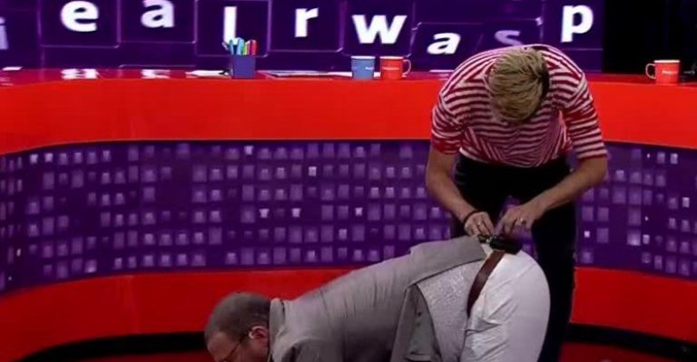 Julián Elfenbein realizó una divertida mímica en Pasapalabra