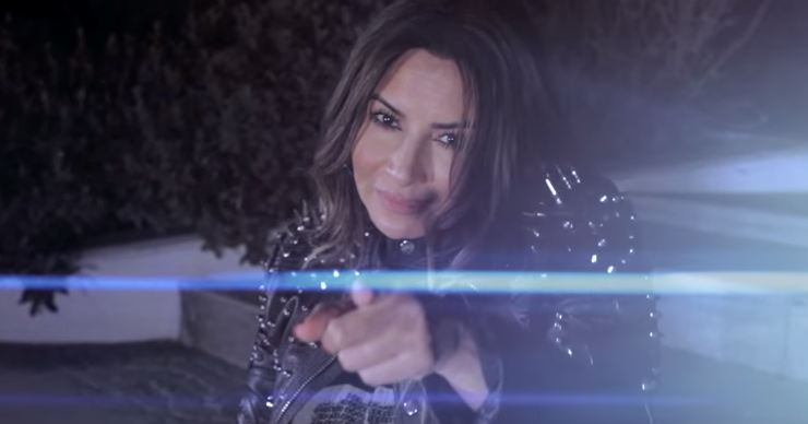 Myriam Hernández da consejos de amor a Bad Bunny en su cover de 