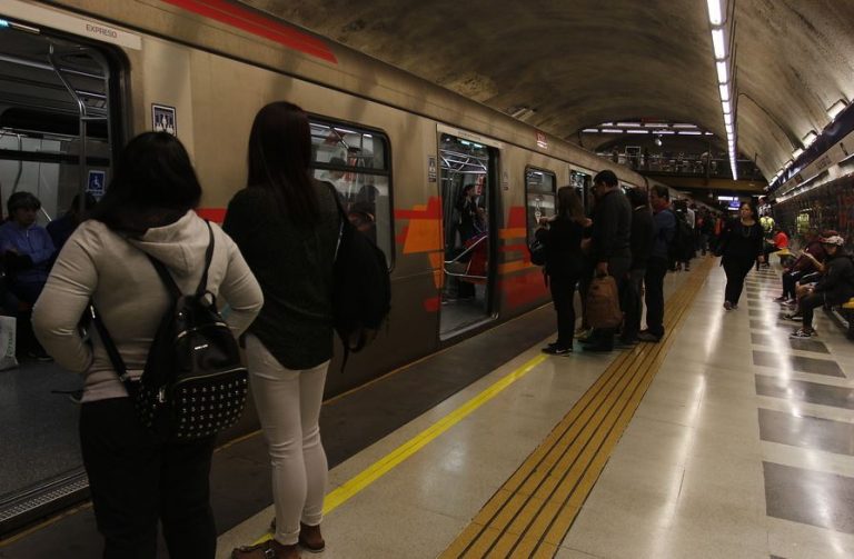 Santiago a prueba: Línea 3 espera transportar a más de 1 millón de personas en este 
