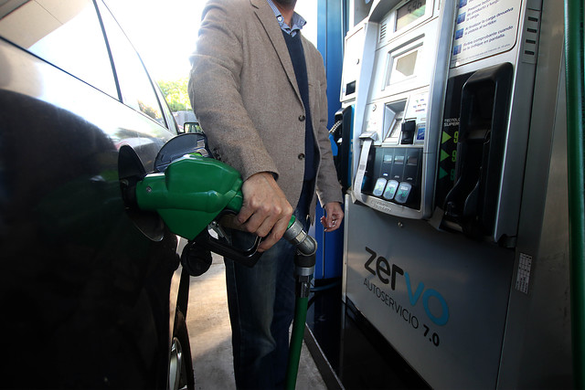 Se acabó la racha: Precios de los combustibles vuelven a subir