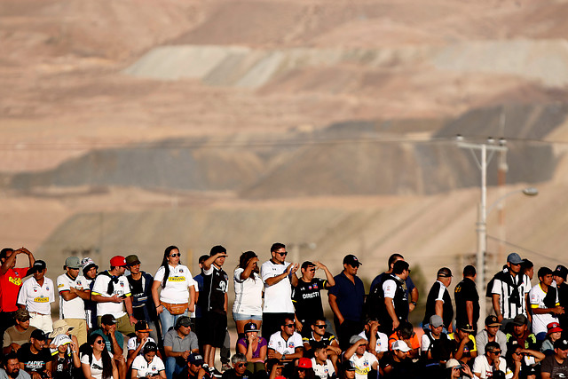 En la zona de carga: La astucia de un grupo de hinchas para ver a Colo Colo contra Cobresal