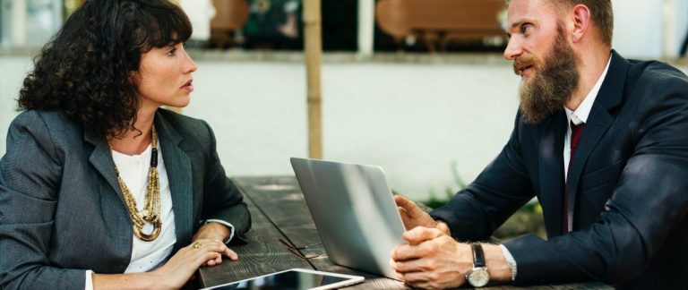 Chile aparece dentro de los 4 países peor evaluados en equidad laboral femenina, según la OCDE