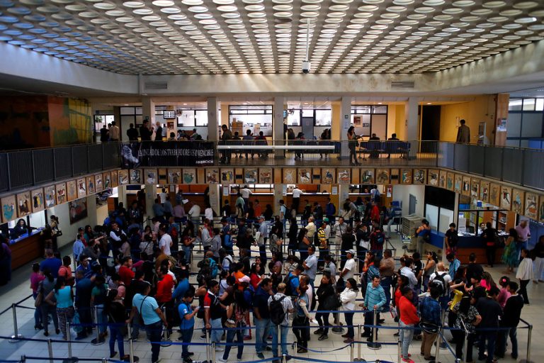 “Killbroy Killer”, “Pilsen” y “Lluvia de Oro”: La extensa lista de nombres extraños aprobados por un Registro Civil