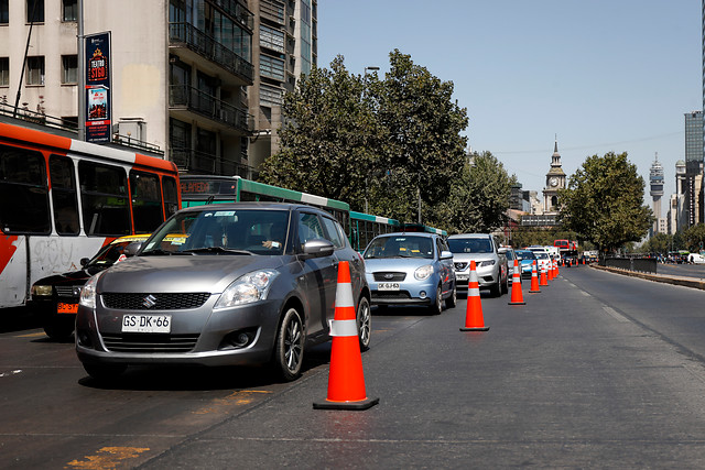Ojo con los cortes programados: Cómo evitar que te pille el colapso vial en Santiago por la Cumbre Prosur