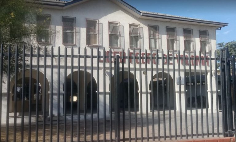 Menor de 15 años apuñaló a compañero de curso en liceo de La Calera