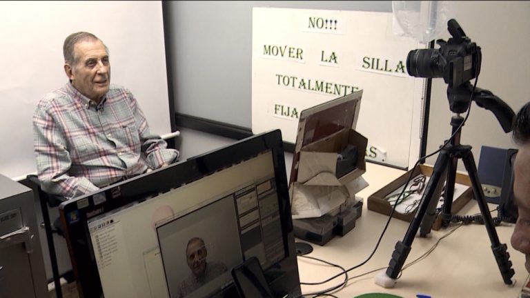 No hay edad límite para manejar: Adultos mayores pueden renovar la licencia de conducir sin problemas