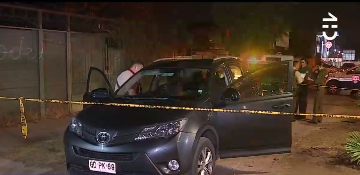 Asaltante resultó herido a bala cuando intentaba robar un vehículo a un carabinero en La Florida