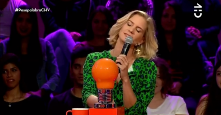 Javiera Acevedo interpretó romántica canción de Enrique Iglesias en Pasapalabra