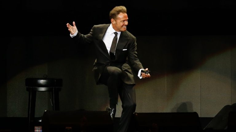 Alcohol, sexo y drogas: Luis Miguel habría estado 