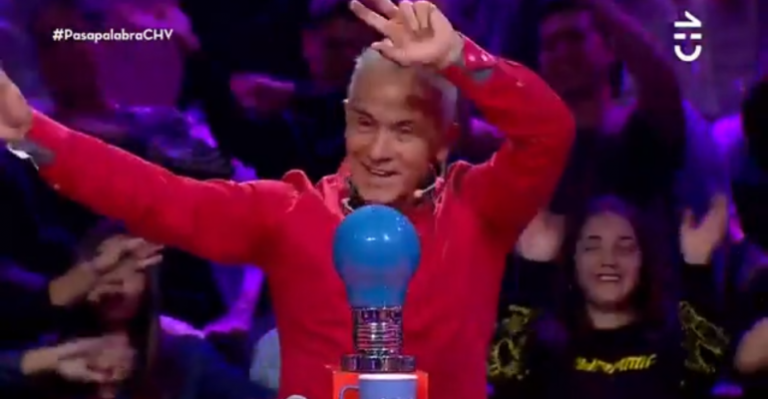 Juvenal Olmos interpretó romántica canción de Gloria Estefan en Pasapalabra