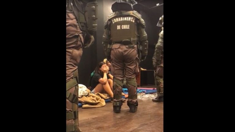 57 personas fueron detenidas durante desalojo de toma feminista en el Campus Oriente