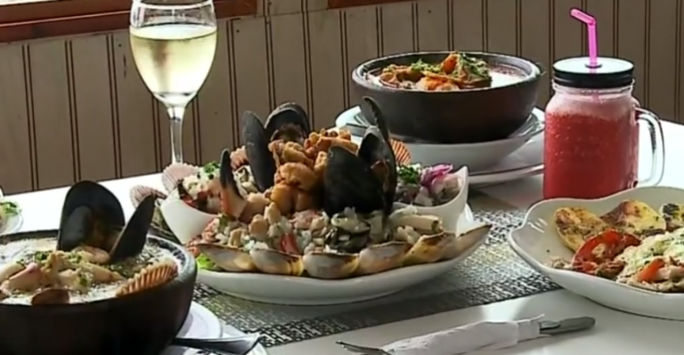 JP Queraltó comió los mejores mariscos de Coquimbo