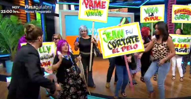 Vecinas del barrio dan la bienvenida a Vival la Pipol