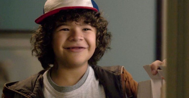 Actor de “Stranger Things” celebró su primer año de noviazgo
