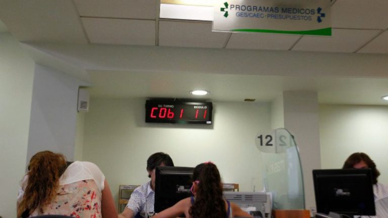 Cuatro Isapres subirán los precios de sus planes de salud: Será la mayor alza promedio en 8 años