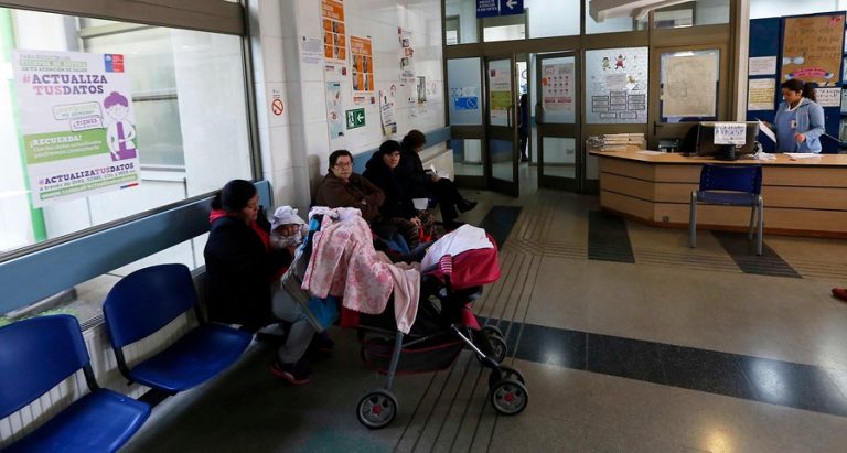 Test que detecta anticipadamente el cáncer cervicouterino será gratuito en 15 consultorios de Chile