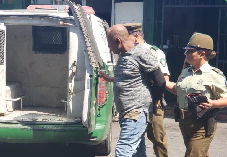 Nuevo femicidio: La apuñaló en pleno centro de Arica