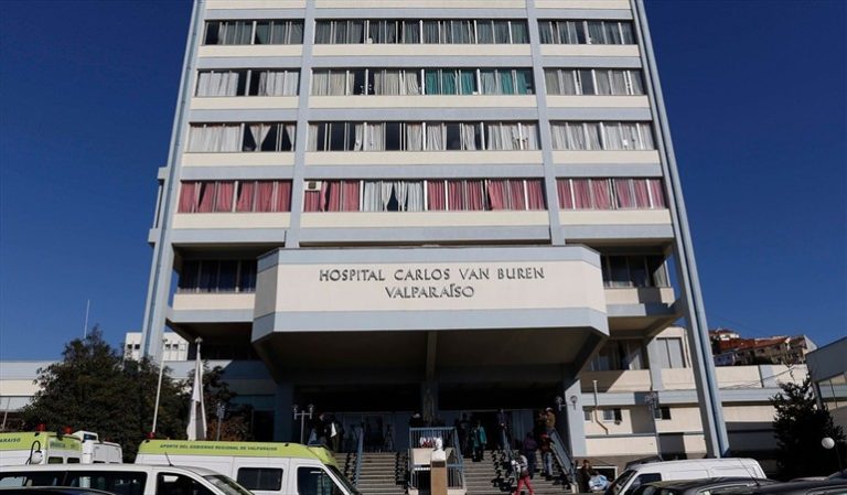 Contraloría destituye a doctora que negó hospitalización a niña antes de morir
