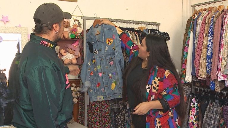 Modificar ropa antigua: La tendencia 