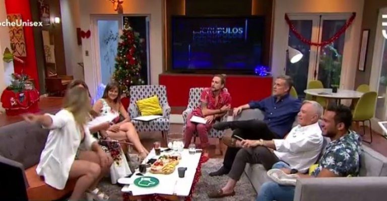 Invitados de Noche Unisex jugaron Escrúpulos en La Noche es Nuestra