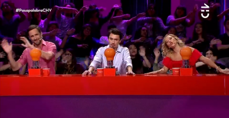 El capitán del equipo azul hizo cantar a todos los invitados de Pasapalabra