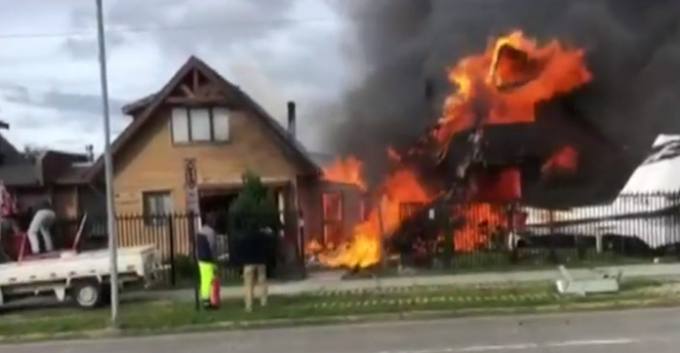 Detalles del accidente de aeronave que cayó sobre una casa en Puerto Montt