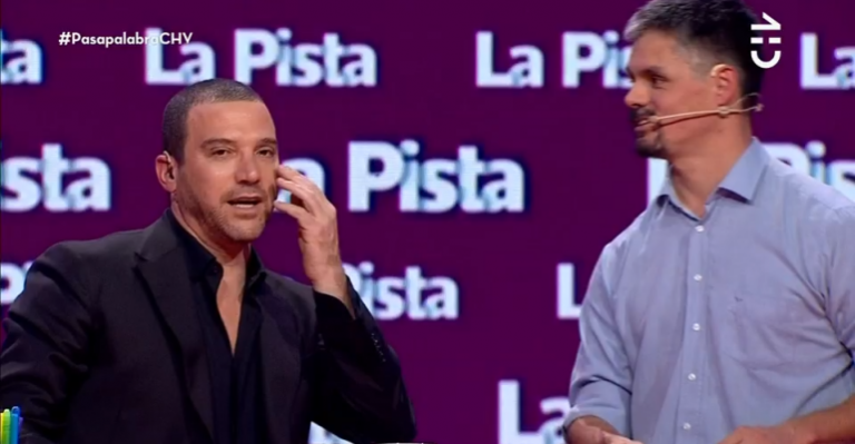 Julián Elfenbein solicitó ayuda médica del capitán del equipo naranjo en Pasapalabra