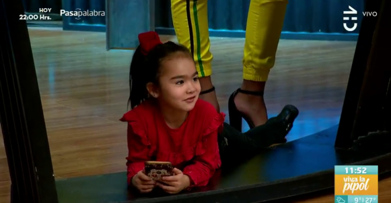 Hija de Camila Recabarren se tomó el estudio de Viva la Pipol