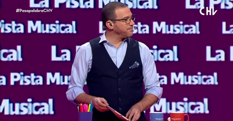 Julián Elfenbein y su espectacular imitación de Ana Gabriel
