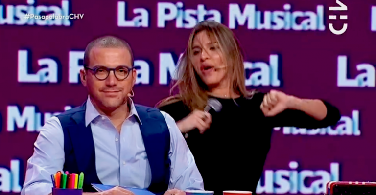 Gianella Marengo hizo reír con divertida interpretación musical en Pasapalabra