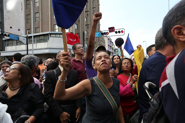 Crisis en Venezuela: Los ciudadanos salen a marchar convocados por Guaidó y Maduro