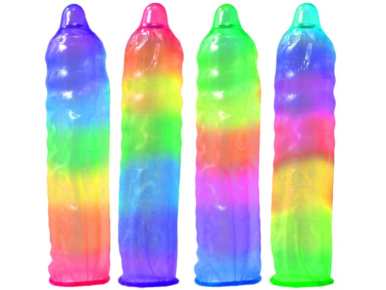 No todo lo que brilla es oro: Los condones que cambian de color en la oscuridad si tienes una ETS