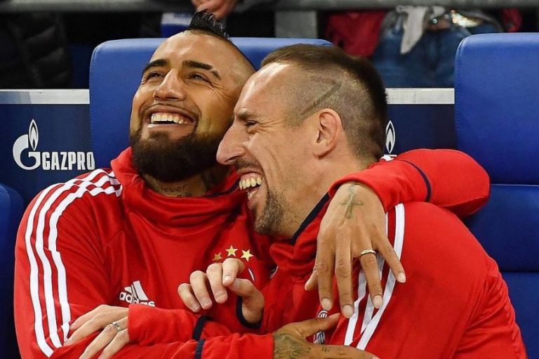 “Otra vez nos enseñaste lo que es ser un guerrero”: El emotivo mensaje de “la banda” del Bayern a Vidal