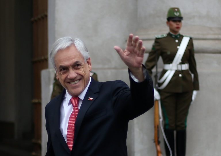 Sebastián Piñera canceló su gira por Europa tras polémica por sus hijos en Asia