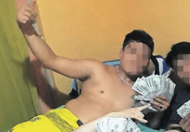 Se delató solo: Delincuente publicó foto con dinero en Facebook tras millonario robo y fue detenido
