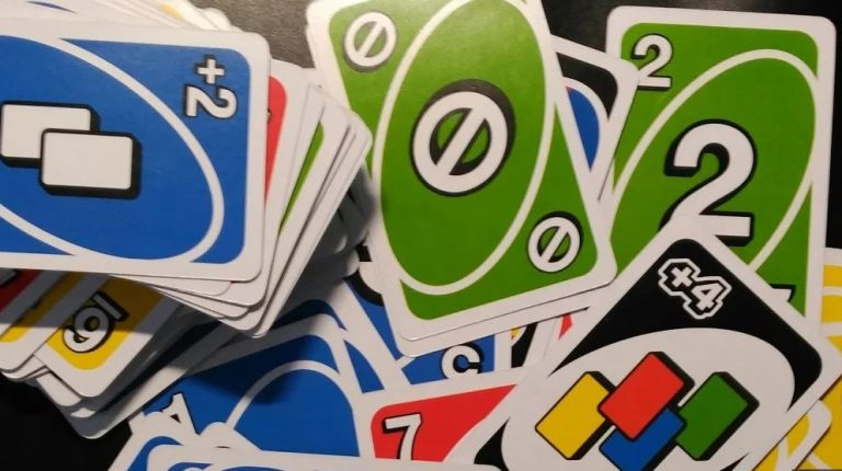 Se acabó el misterio: UNO afirmó que no se pueden sumar cartas +4 y +2