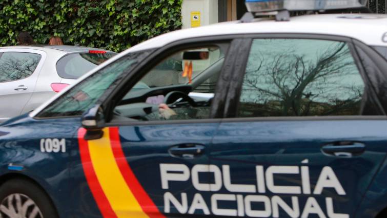 Actuó en defensa propia: Delincuente intentó asaltar a una mujer policía y terminó baleado en los testículos