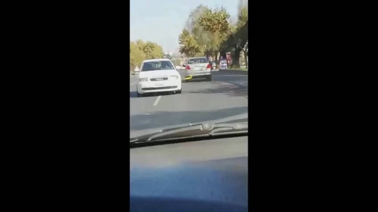 Usted no lo haga: Conductores son captados haciendo una temeraria maniobra en Las Condes