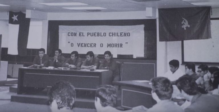 Estrenan documental basado en el líder del Frente Patriótico Manuel Rodriguez