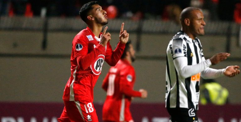 Histórico triunfo de Unión La Calera ante Atlético Mineiro