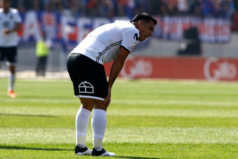 Se aleja del récord: Lesión de Esteban Paredes lo dejaría casi 3 meses fuera de las canchas