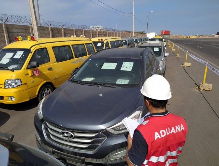 Aduanas rematará autos liberados en Iquique